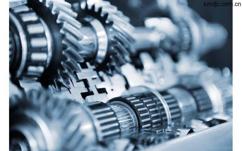 疫情過后的機(jī)械制造業(yè)：遭用工荒與裁員潮雙面夾擊